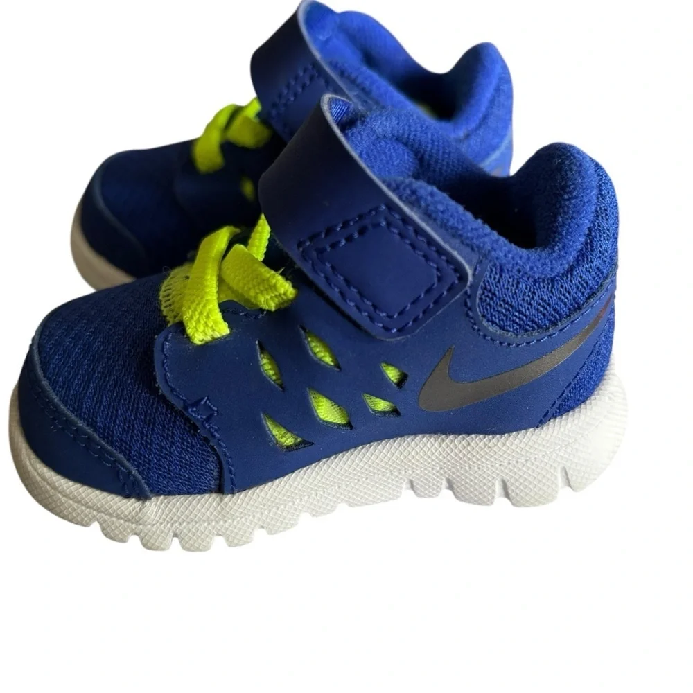 Nike Blue and Green Sneakers with Velcro Strap and Breathable Design